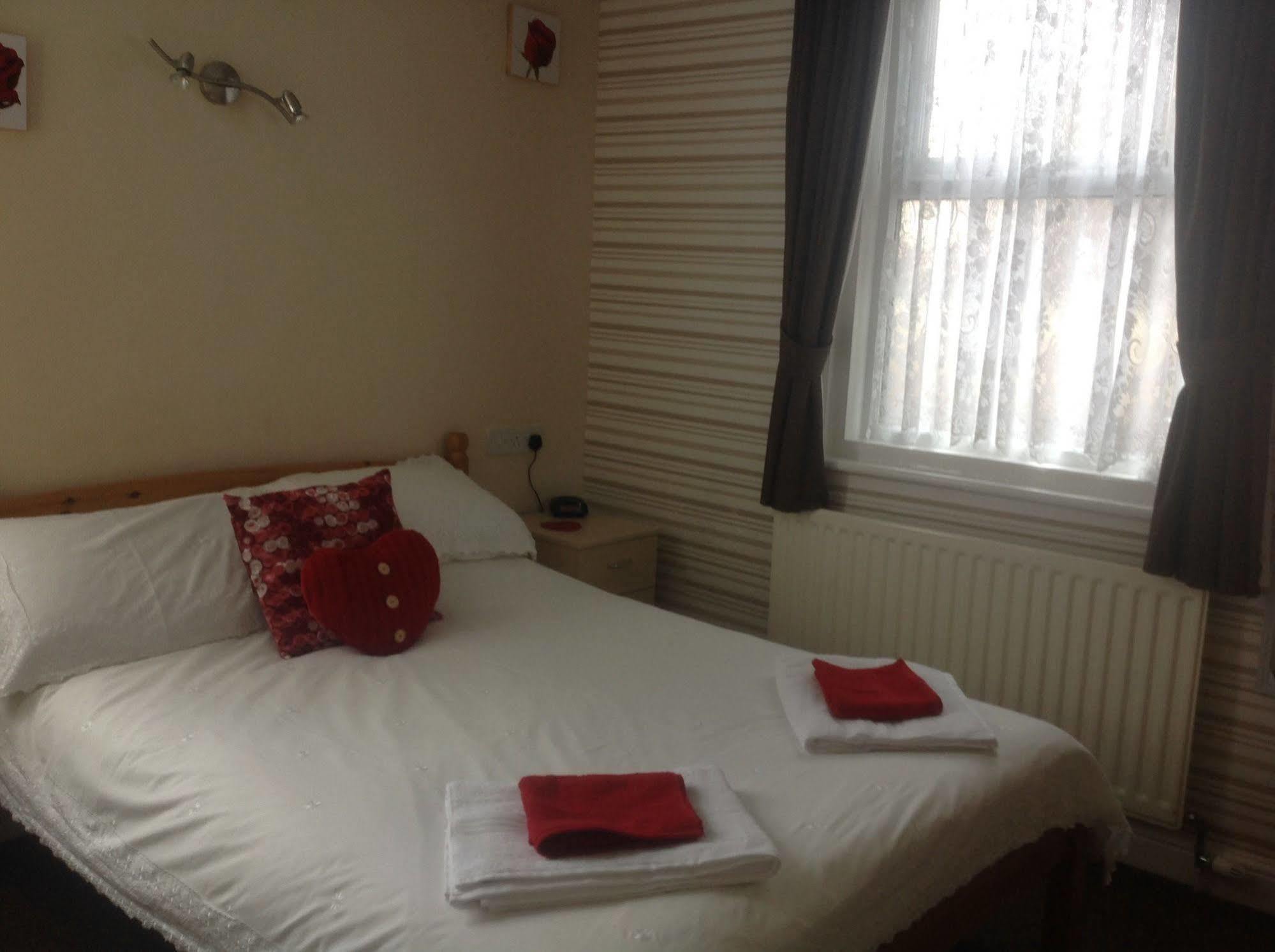Cleasewood Guest House Great Yarmouth Ngoại thất bức ảnh